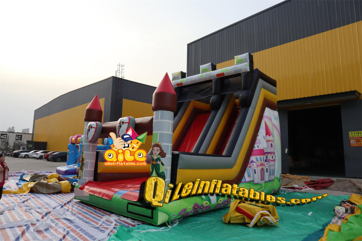qile-70651 inflatable dry slide castle slide