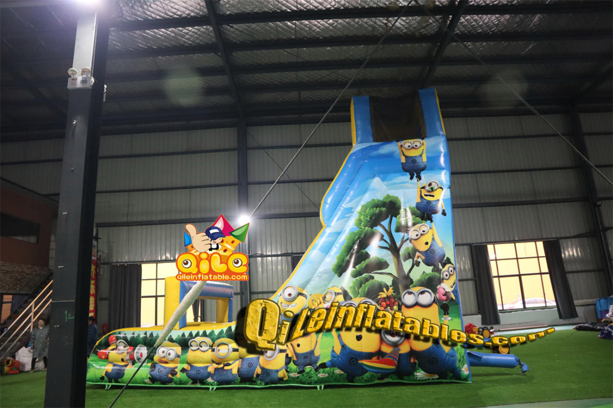 qile-7072 inflatable dry slide Minions slide