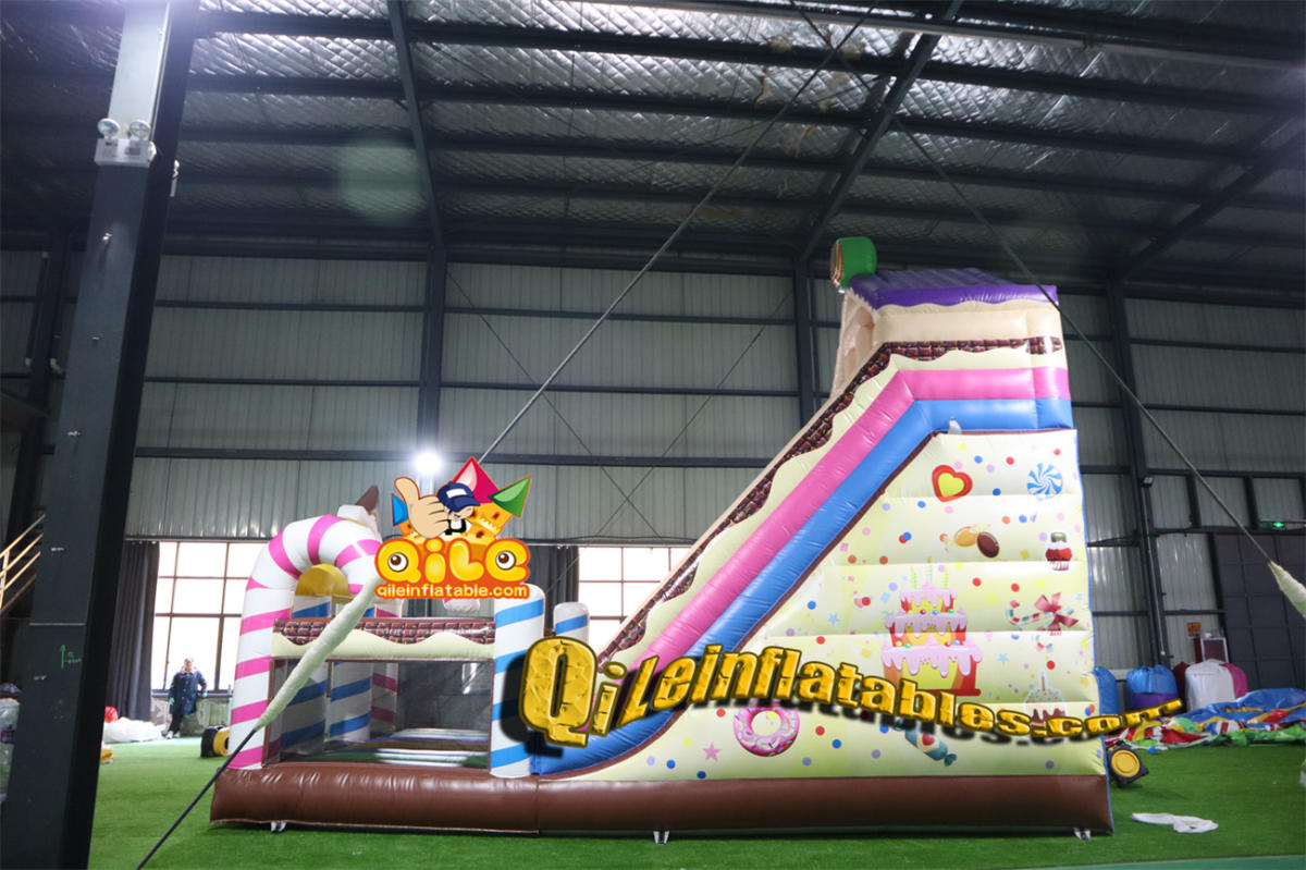 qile-7077 inflatable dry slide Animals Forest slide